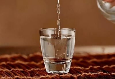 一天一杯白酒，一年后身体会怎样？理性看待这杯酒